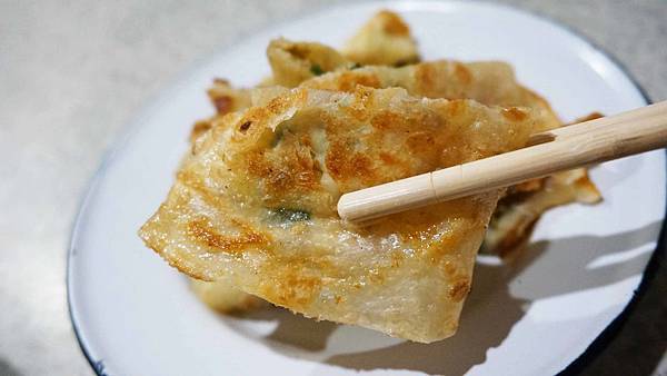 【台北美食】洪文豆漿小吃店-吃了會讓你愛不釋手的爆強豆漿蛋餅早餐店