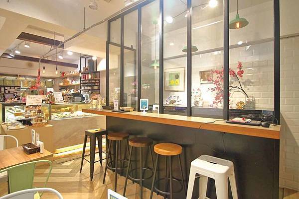 【台北美食】七見櫻堂巧克力甜點專賣店-顛覆你的想像，台灣特有食材與西式糕餅巧克力美味融合