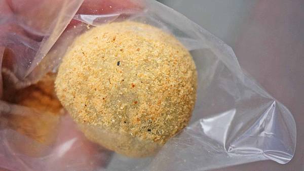 【台北美食】不老客家傳統麻糬-排隊人潮幾乎不間斷的爆強排隊美食