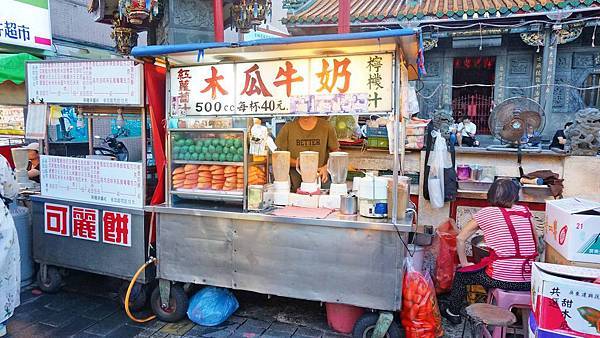 【台北美食】簡記木瓜牛奶-士林夜市裡最多人推薦的木瓜牛奶