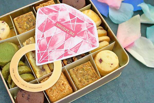 【台中美食】SweetsPURE溫感烘焙-八種不同風味的曲奇巧酥，不油不膩軟綿的美妙口感