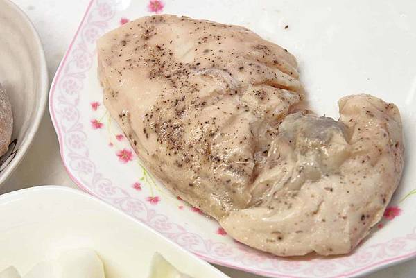 味王大食客-酒香燒雞湯麵、蔥燒牛肉湯麵、蒜香豚骨湯麵-宵夜美食免出門在家輕鬆用泡麵煮出餐廳級的美味小火鍋