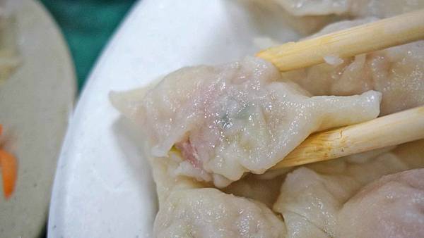 【板橋美食】來來水餃-隱身在市場巷弄裡的超高評價水餃店 【板橋美食】來來水餃-隱身在市場巷弄裡的超高評價水餃店