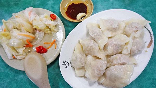 【板橋美食】來來水餃-隱身在市場巷弄裡的超高評價水餃店 【板橋美食】來來水餃-隱身在市場巷弄裡的超高評價水餃店