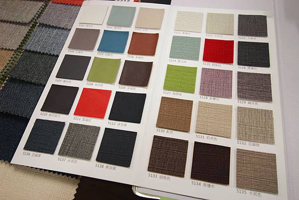 【四人加大沙殺下殺不到１萬元！！】工廠直營，絕無僅有的超低價以及ＭＩＴ台灣製造，絕無僅有的超低價格及超過６００坪展示空間，讓你逛到腳軟，不怕你買不到只怕你不買，五股推薦傢俱店家伍崧家具