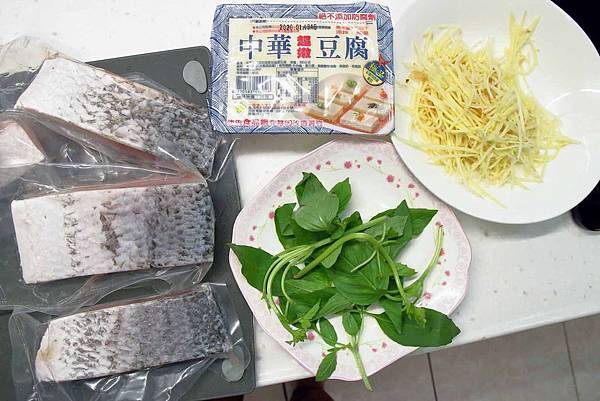 【輕鬆料理零失敗!】氣炸鍋威靈頓鯛魚排與薑絲豆腐魚湯!漁業署與全聯福利中心合作推廣國產水產,新鮮美味不必等! 【輕鬆料理零失敗!】氣炸鍋威靈頓鯛魚排與薑絲豆腐魚湯!漁業署與全聯福利中心合作推廣國產水產,新鮮美味不必等!