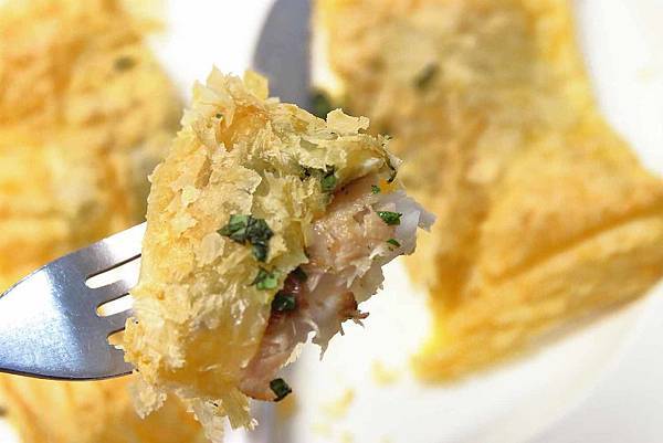 【輕鬆料理零失敗!】氣炸鍋威靈頓鯛魚排與薑絲豆腐魚湯!漁業署與全聯福利中心合作推廣國產水產,新鮮美味不必等! 【輕鬆料理零失敗!】氣炸鍋威靈頓鯛魚排與薑絲豆腐魚湯!漁業署與全聯福利中心合作推廣國產水產,新鮮美味不必等!