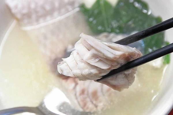 【輕鬆料理零失敗!】氣炸鍋威靈頓鯛魚排與薑絲豆腐魚湯!漁業署與全聯福利中心合作推廣國產水產,新鮮美味不必等! 【輕鬆料理零失敗!】氣炸鍋威靈頓鯛魚排與薑絲豆腐魚湯!漁業署與全聯福利中心合作推廣國產水產,新鮮美味不必等!