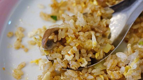 【桃園美食】鴨血達人美味坊-讓人讚不絕口的羊肉炒飯 【桃園美食】鴨血達人美味坊-讓人讚不絕口的羊肉炒飯