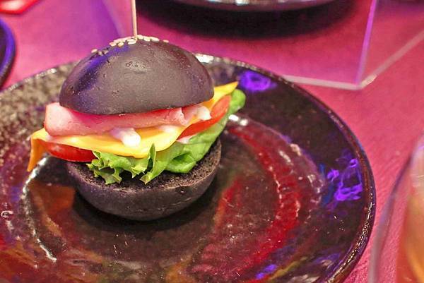 【限時限量！錯過就可惜的意境式體驗】典華x人間失格電影快閃-視覺、聽覺、味覺，一次完整體驗有如電影藝術般的感受