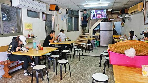 【台北美食】三禾米粉湯-不少人推薦的美食小吃店