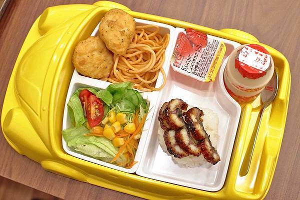 【台北美食】三河屋-新加坡米其林必比登推薦!現殺現烤的備長炭鰻魚飯三吃 【台北美食】三河屋-新加坡米其林必比登推薦!現殺現烤的備長炭鰻魚飯三吃