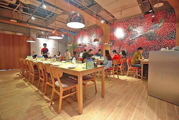 【台北美食】1010湘-年輕人也會喜愛的新穎風格，美味無比的中式湘菜餐廳