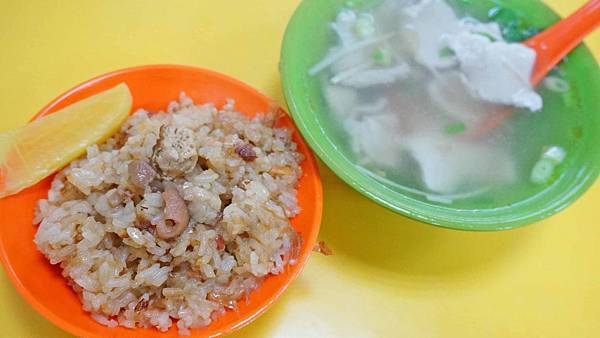 【台北美食】阿勝油飯-CP值爆表!20元就能吃到美味無比的油飯