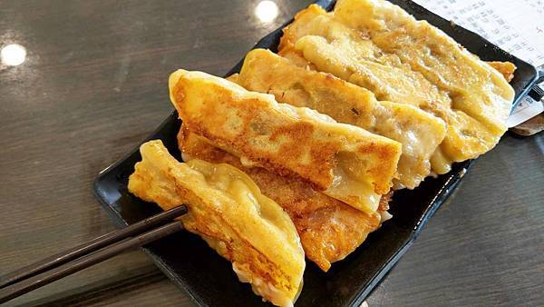 【台北美食】品方小吃店-完全不輸給知名連鎖店的爆美味鍋貼店 【台北美食】品方小吃店-完全不輸給知名連鎖店的爆美味鍋貼店