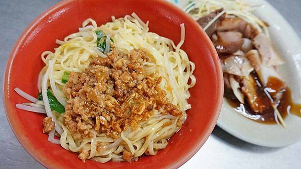 【台北美食】雲祥麵食-隱藏在巷弄裡的超強排隊美食 【台北美食】雲祥麵食-隱藏在巷弄裡的超強排隊美食