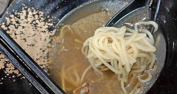 【台北美食】金湘台灣小吃-光華商場附近推薦的傳統美食小吃店