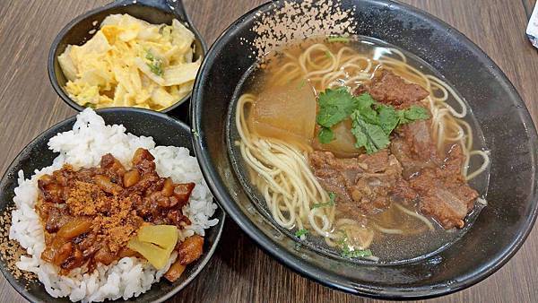 【台北美食】金湘台灣小吃-光華商場附近推薦的傳統美食小吃店 【台北美食】金湘台灣小吃-光華商場附近推薦的傳統美食小吃店