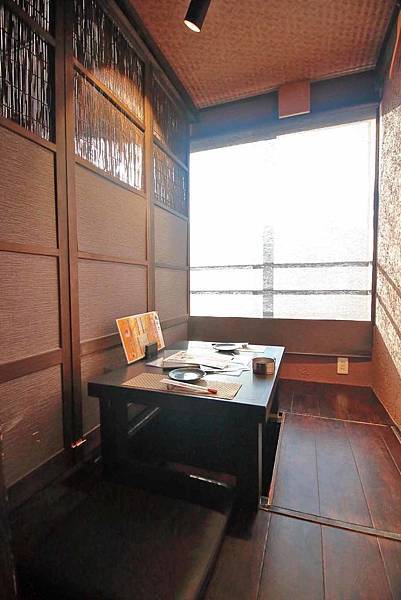 【福岡美食】博多官兵衛祗園邸-吃的到福崗道地美食的美味居酒屋餐廳 【福岡美食】博多官兵衛祗園邸-吃的到福崗道地美食的美味居酒屋餐廳