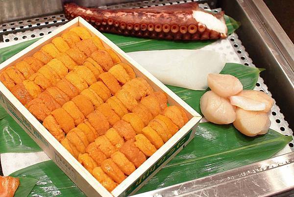 【沖繩美食】築地男前鮓国際通り屋台村-築地新鮮食材直送！呈現最美味的海鮮生魚片美食