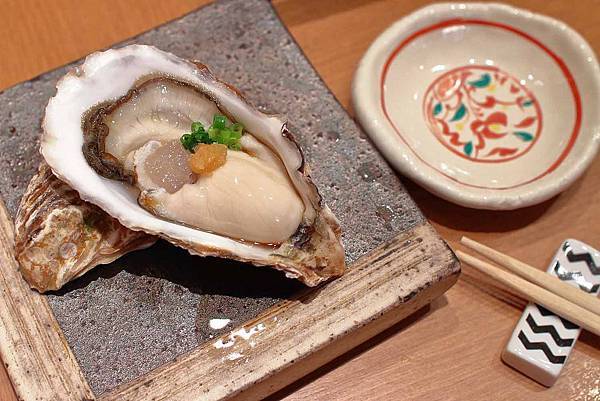 【沖繩美食】築地男前鮓国際通り屋台村-築地新鮮食材直送！呈現最美味的海鮮生魚片美食