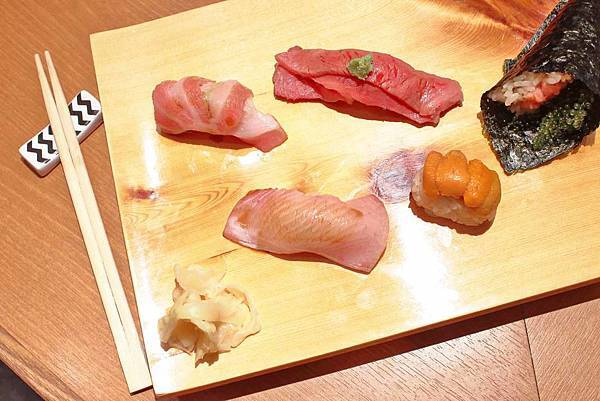 【沖繩美食】築地男前鮓国際通り屋台村-築地新鮮食材直送！呈現最美味的海鮮生魚片美食