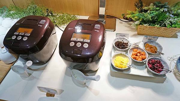 沖繩旅館推薦！HOTEL TORIFITO NAHA ASAHIBASHIホテルトリフィート那覇旭橋-免費冰淇淋、飲料、咖啡及咖啡廳般的休息環境