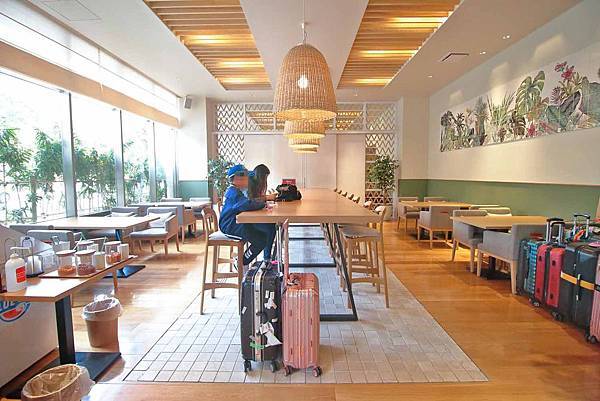 沖繩旅館推薦！HOTEL TORIFITO NAHA ASAHIBASHIホテルトリフィート那覇旭橋-免費冰淇淋、飲料、咖啡及咖啡廳般的休息環境