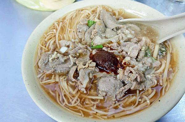 【台北美食】余家羊肉麵線-吃了會讚不絕口的路邊攤美食 【台北美食】余家羊肉麵線-吃了會讚不絕口的路邊攤美食