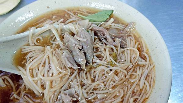 【台北美食】余家羊肉麵線-吃了會讚不絕口的路邊攤美食 【台北美食】余家羊肉麵線-吃了會讚不絕口的路邊攤美食