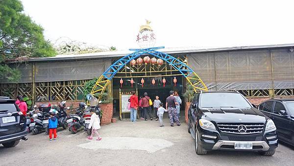 【桃園景點】羊世界牧場-有如一座小型動物園，還可以餵羊的好玩親子景點