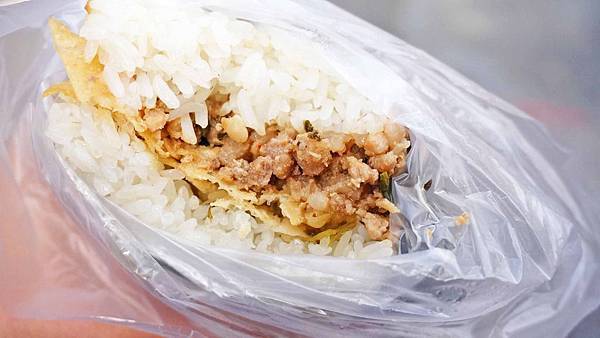 【台北美食】就是愛 光華煎餅果子.特色飯糰-附近學生都讚不絕口的超人份量美味飯糰
