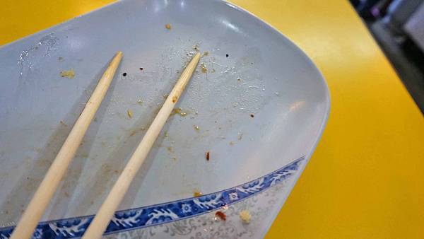 【台北美食】鳳玲水煎包-酥酥脆脆不油不膩的美味蔥油餅 【台北美食】鳳玲水煎包-酥酥脆脆不油不膩的美味蔥油餅