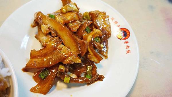 【台北美食】雙胖子-滿滿膠質讓人迷著香噴噴的魯肉飯美食