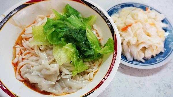 【台北美食】李記川味小吃店-超麻超辣的川味紅油抄手 【台北美食】李記川味小吃店-超麻超辣的川味紅油抄手