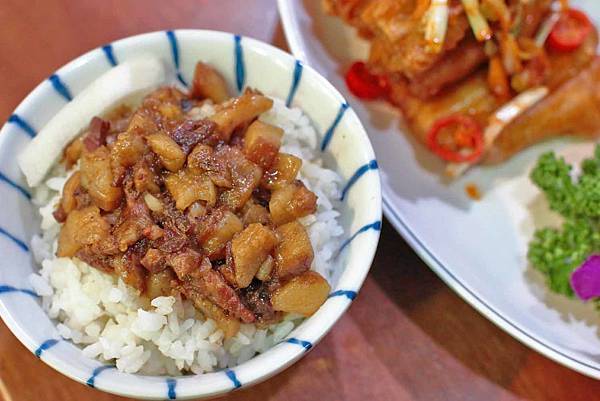 【台北美食】冇&#132423;有麵擔-遼寧街夜市裡50年老字號美食小吃店