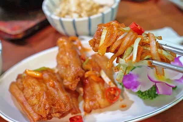 【台北美食】冇𠕇有麵擔-遼寧街夜市裡50年老字號美食小吃店 【台北美食】冇𠕇有麵擔-遼寧街夜市裡50年老字號美食小吃店