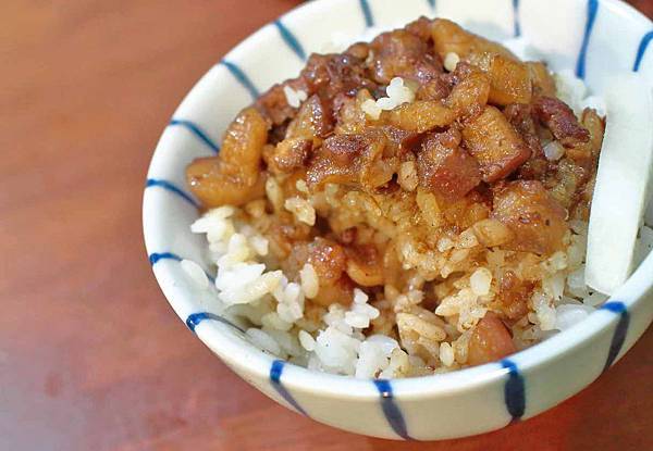 【台北美食】冇&#132423;有麵擔-遼寧街夜市裡50年老字號美食小吃店