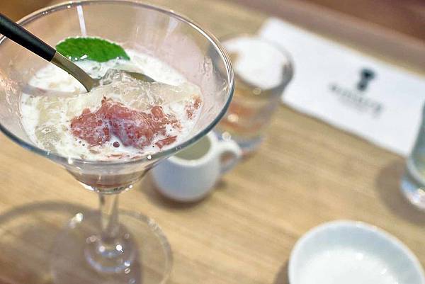 【板橋美食】8more白木耳專賣店-豐富植物性膠原蛋白、清爽無負擔的好飲品