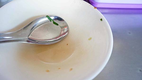 【台北美食】興安魷魚嘴羹-便宜又美味的超人氣小吃店