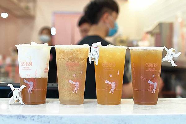 【林口美食】6989恆星系飲品-低溫壓榨新技術新鮮現榨蘋果汁，美味無比，嚐一口絕對會愛上他的美妙滋味！