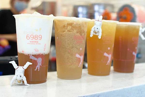 【林口美食】6989恆星系飲品-低溫壓榨新技術新鮮現榨蘋果汁，美味無比，嚐一口絕對會愛上他的美妙滋味！