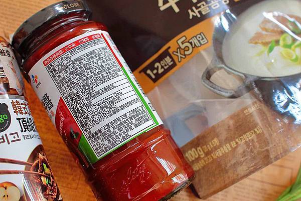 【家庭必備醬料神器】CJ bibigo韓式頂級燒烤拌醬、牛骨高湯-輕輕鬆鬆做出比餐廳還要美味的韓式燒肉與韓式泡菜鍋