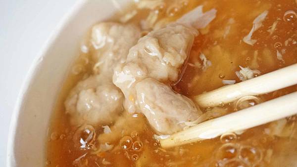 【台北美食】香菇肉羹-隱藏在巷弄裡人潮幾乎不間斷的無名路邊攤小吃店