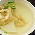 【台北美食】迎客松小吃店-比一般店家還要貴卻大受附近上班族歡迎的美食店家
