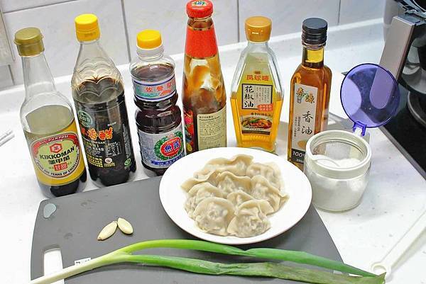 【免出門！在家也能吃到乾淨又衛生的超大顆水餃】瞬食之間美食平台-來萬傳盛水餃