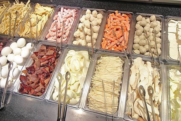 【新莊美食】兩餐韓國年糕火鍋吃到飽-只要299元就能吃到韓式火鍋吃到飽 【新莊美食】兩餐韓國年糕火鍋吃到飽-只要299元就能吃到韓式火鍋吃到飽