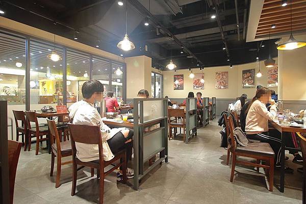 【新莊美食】兩餐韓國年糕火鍋吃到飽-只要299元就能吃到韓式火鍋吃到飽 【新莊美食】兩餐韓國年糕火鍋吃到飽-只要299元就能吃到韓式火鍋吃到飽