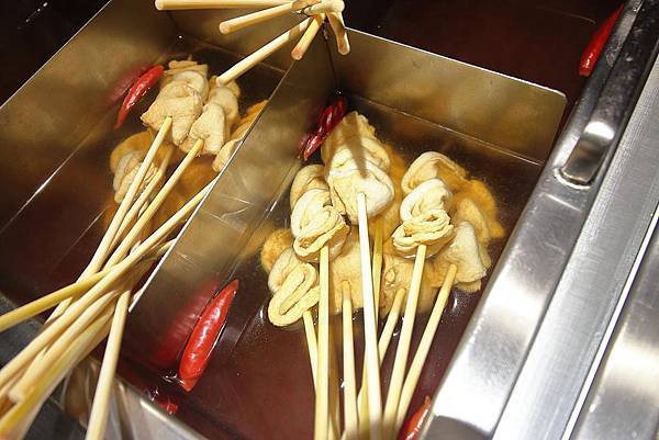 【新莊美食】兩餐韓國年糕火鍋吃到飽-只要299元就能吃到韓式火鍋吃到飽 【新莊美食】兩餐韓國年糕火鍋吃到飽-只要299元就能吃到韓式火鍋吃到飽