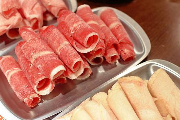 【新莊美食】兩餐韓國年糕火鍋吃到飽-只要299元就能吃到韓式火鍋吃到飽